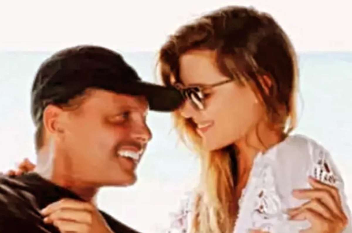 Así lucen juntos Michelle Salas y Luis Miguel en su primera foto juntos en redes