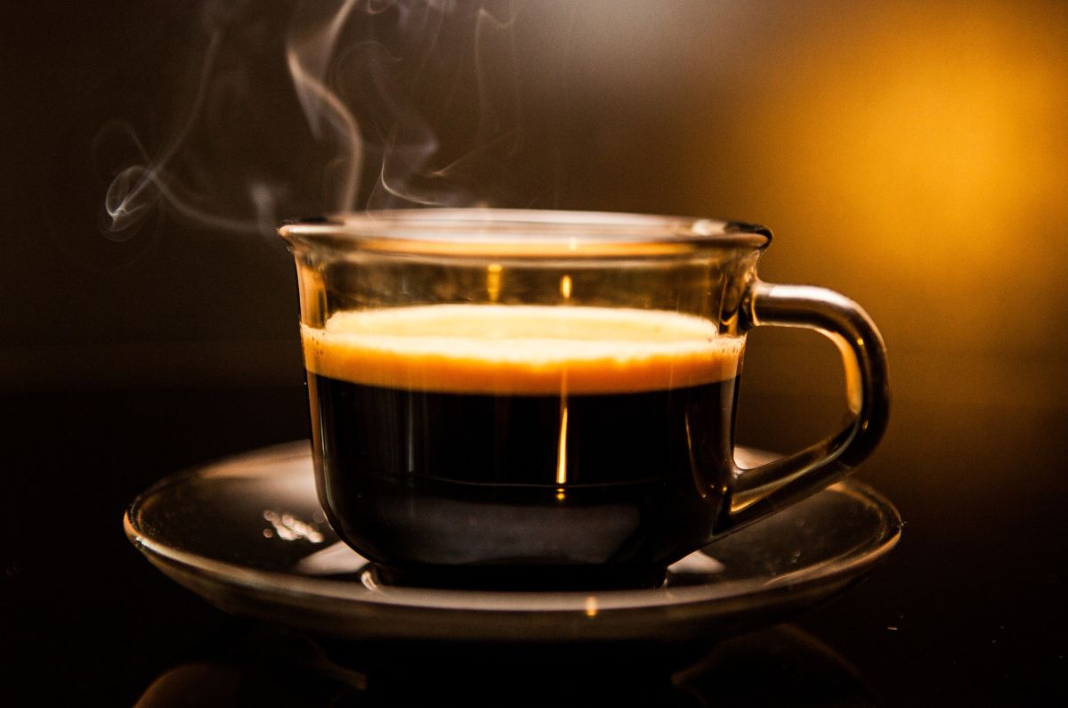 El calor se combate con calor: 7 bebidas calientes para refrescarte