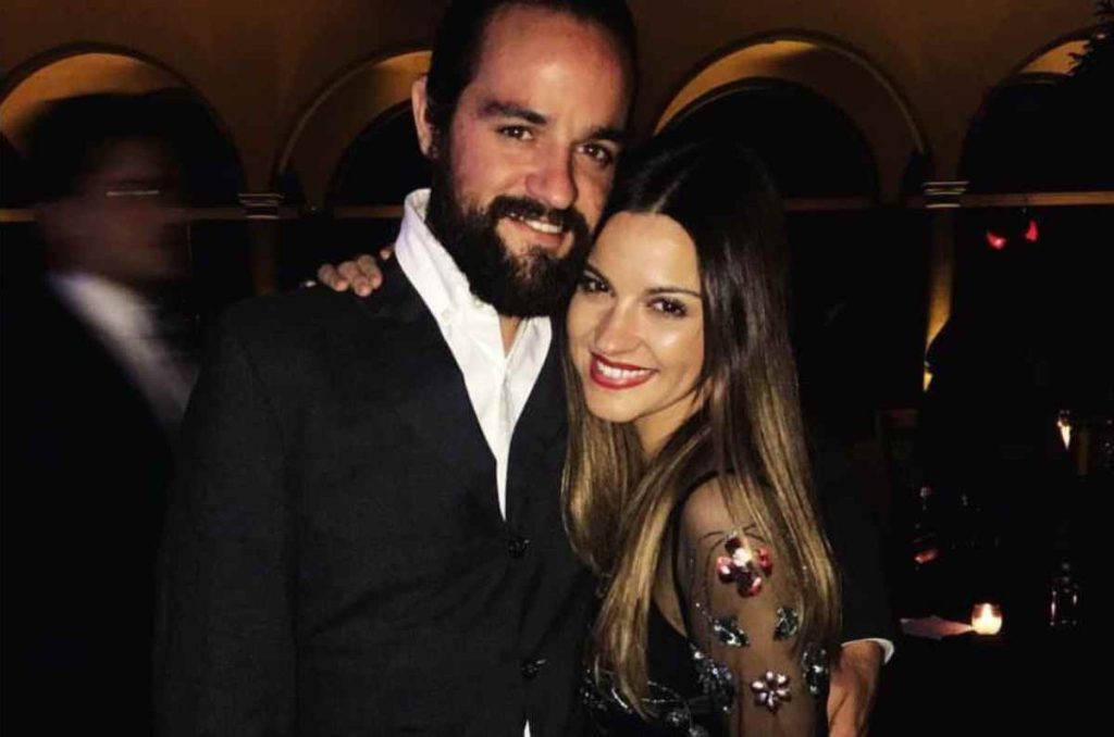 Conoce al hermano de Maite Perroni (es igualita a ella) 1