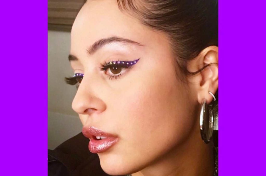 7 formas con las que puedes usar piedritas en el rostro al estilo Euphoria 2