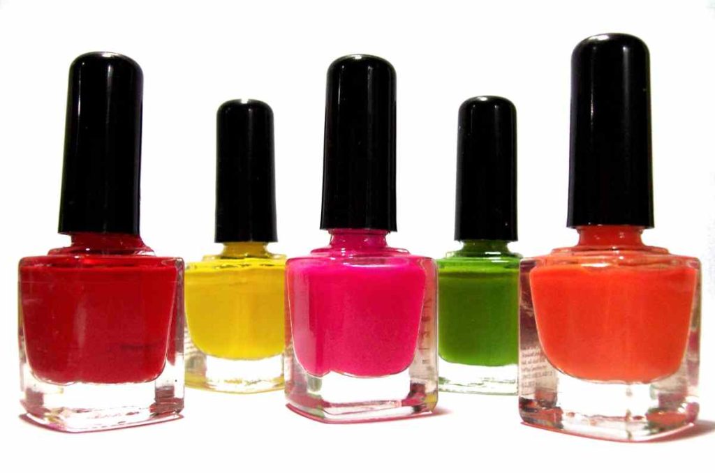 El truco para secar el gelish de tus uñas sin lámpara 3