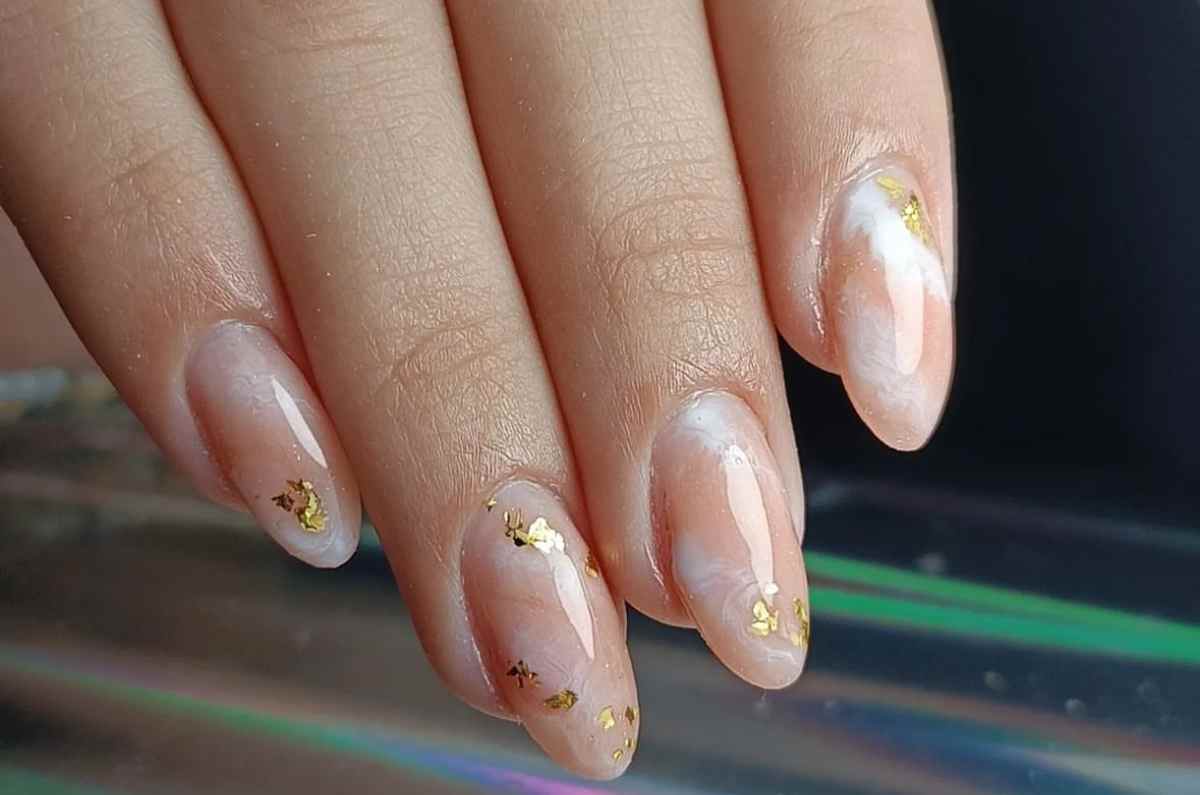 Ideas de diseños para lucir unas uñas elegantes y sencillas