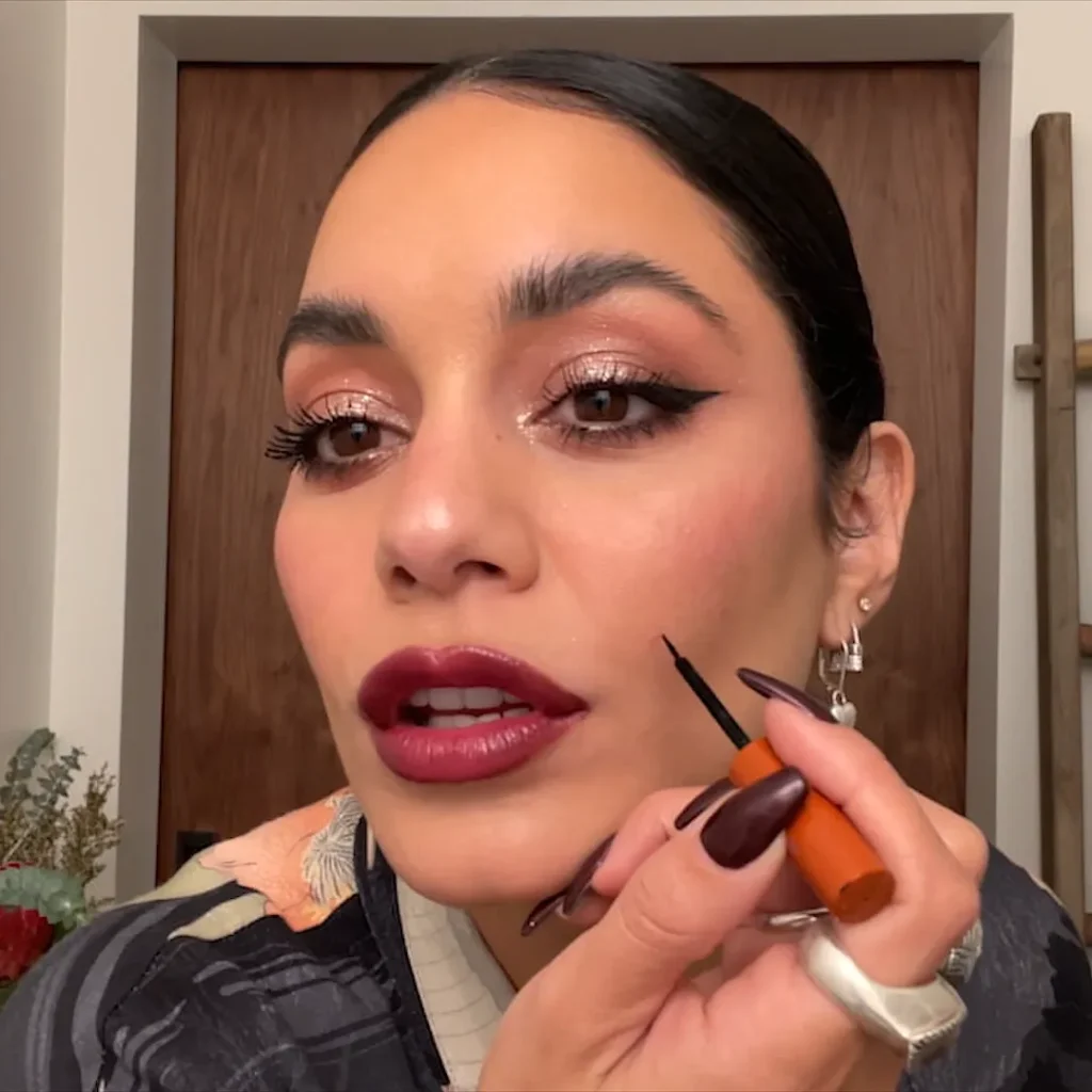6 ideas de maquillaje para graduación que combinan con cualquier color de vestido 13