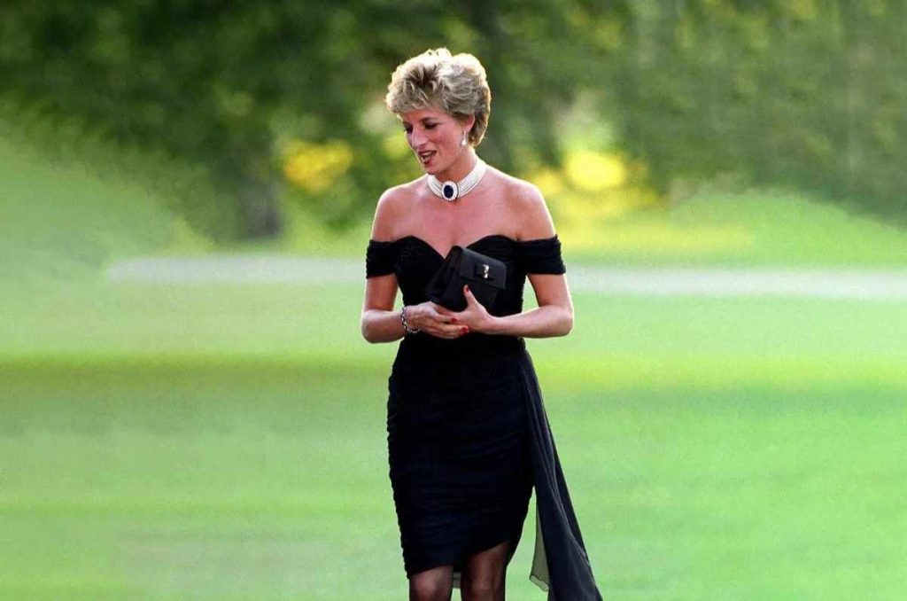 Dónde encontrar idéntico el vestido de la venganza de Lady Di 0