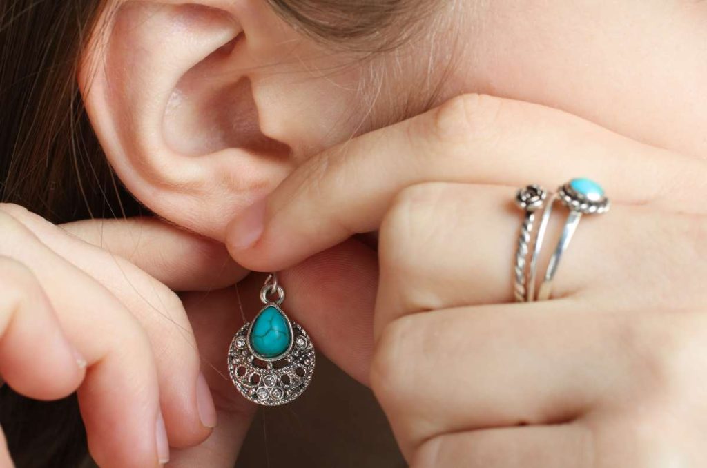 5 tipos de aretes para lucir un rostro más estilizado 1