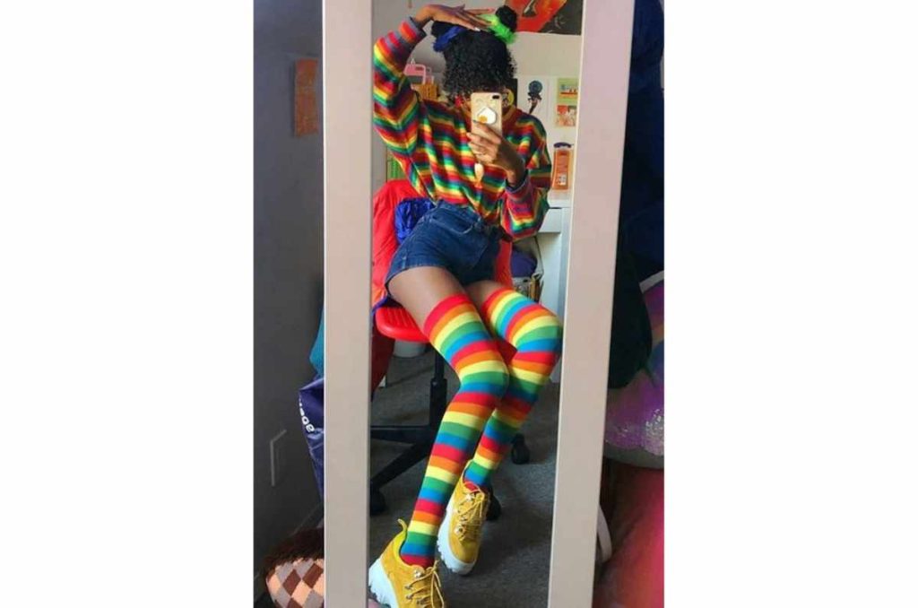Accesorios y prendas colorful para armar tu outfit pride 2