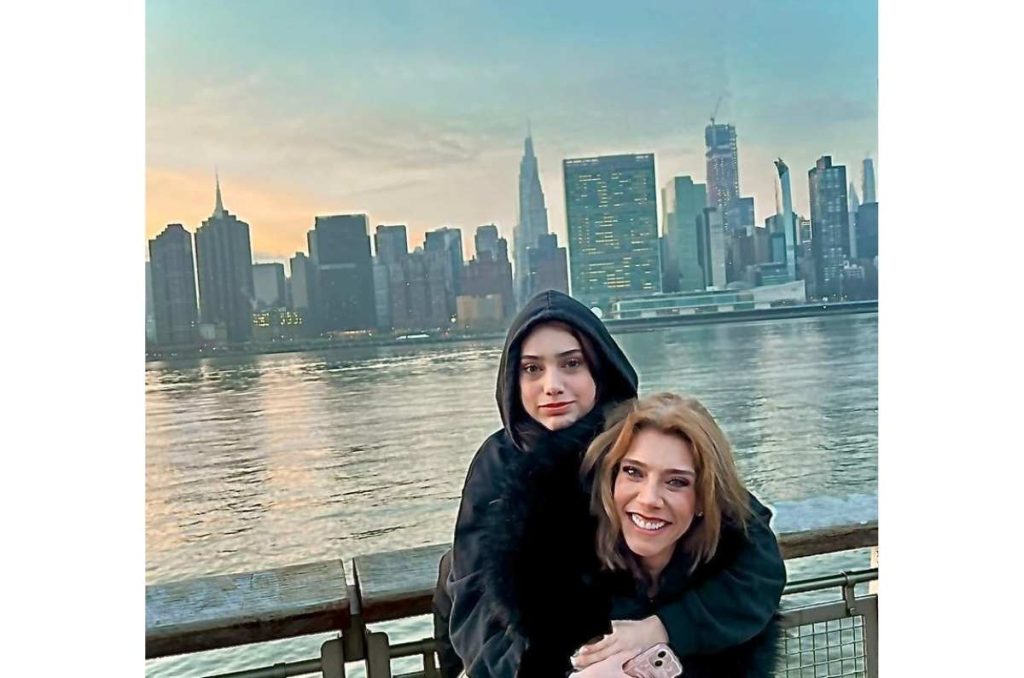 Ella es Elisa, la espectacular hija de Cynthia Klitbo que apantalla en redes sociales 0