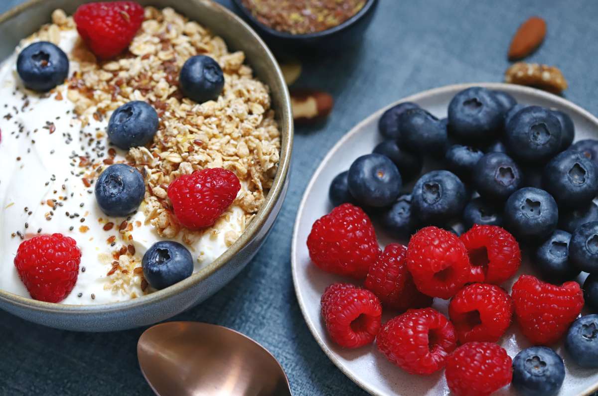 5 desayunos con proteína que te ayudarán a ganar músculo