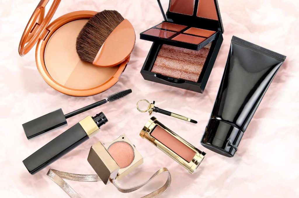 7 tips para que tu maquillaje dure en verano y el sudor no lo arruine 1