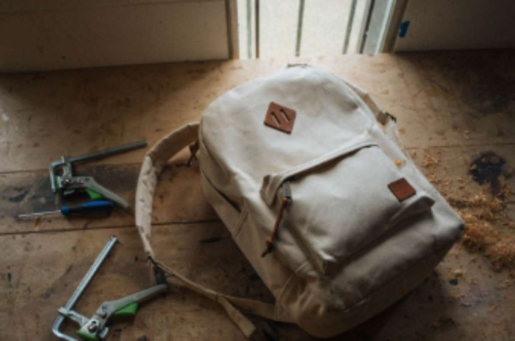 3 formas sencillas y fashion de viajar con sólo una mochila 1