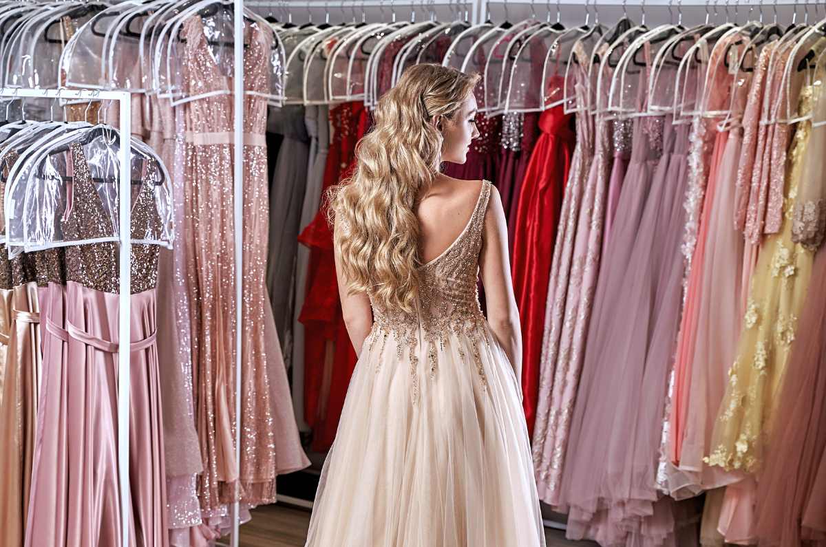 Tips para elegir el color de tu vestido para cada ocasión
