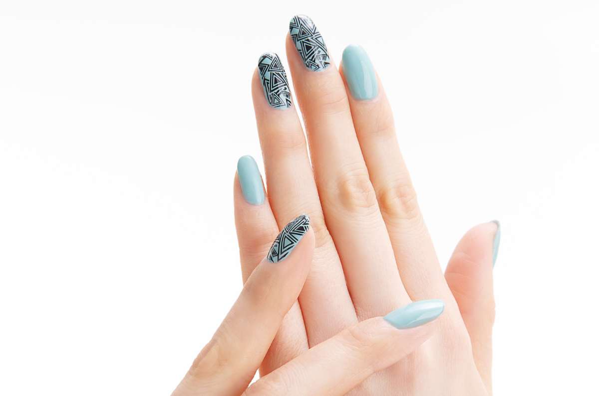 Colores de uñas para atraer la buena suerte según el Feng Shui