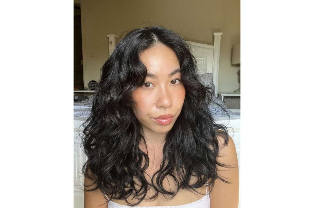 5 estilos para llevar el pelo medio rizado 0