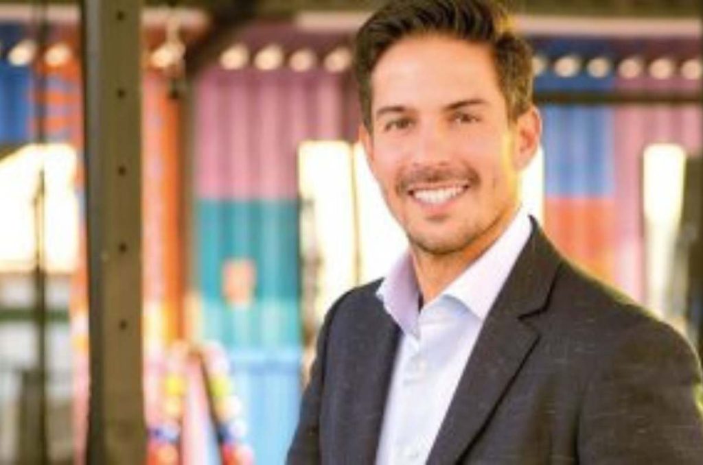 Él es el hijo del Dr. Simi, el guapo y exitoso hombre con el que aseguran sale Irina Baeva 2