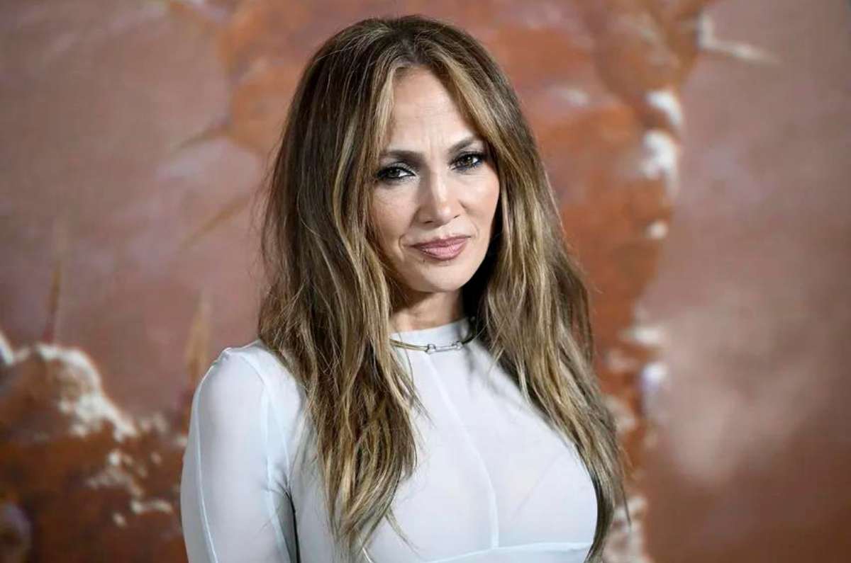 Jennifer Lopez y su hijastra Violet Affleck pasean por los Hamptons, tras los rumores de divorcio