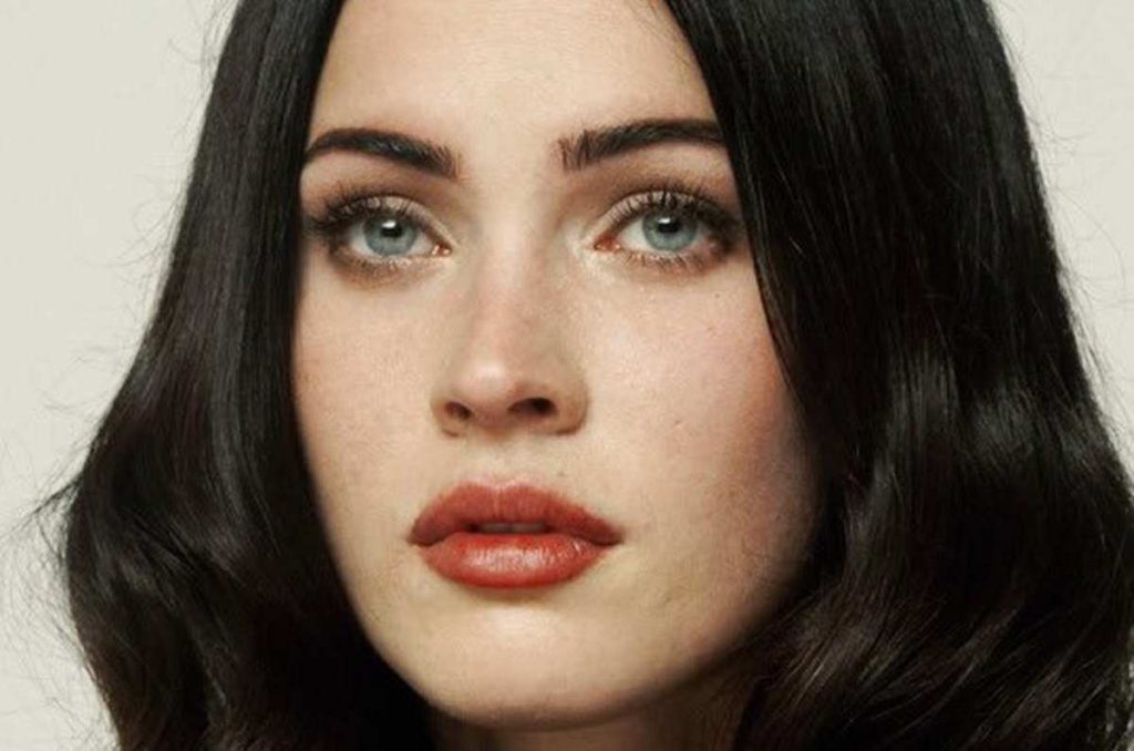 Cómo recrear el famoso smokey eye café que usaba Megan Fox en los 2000 0
