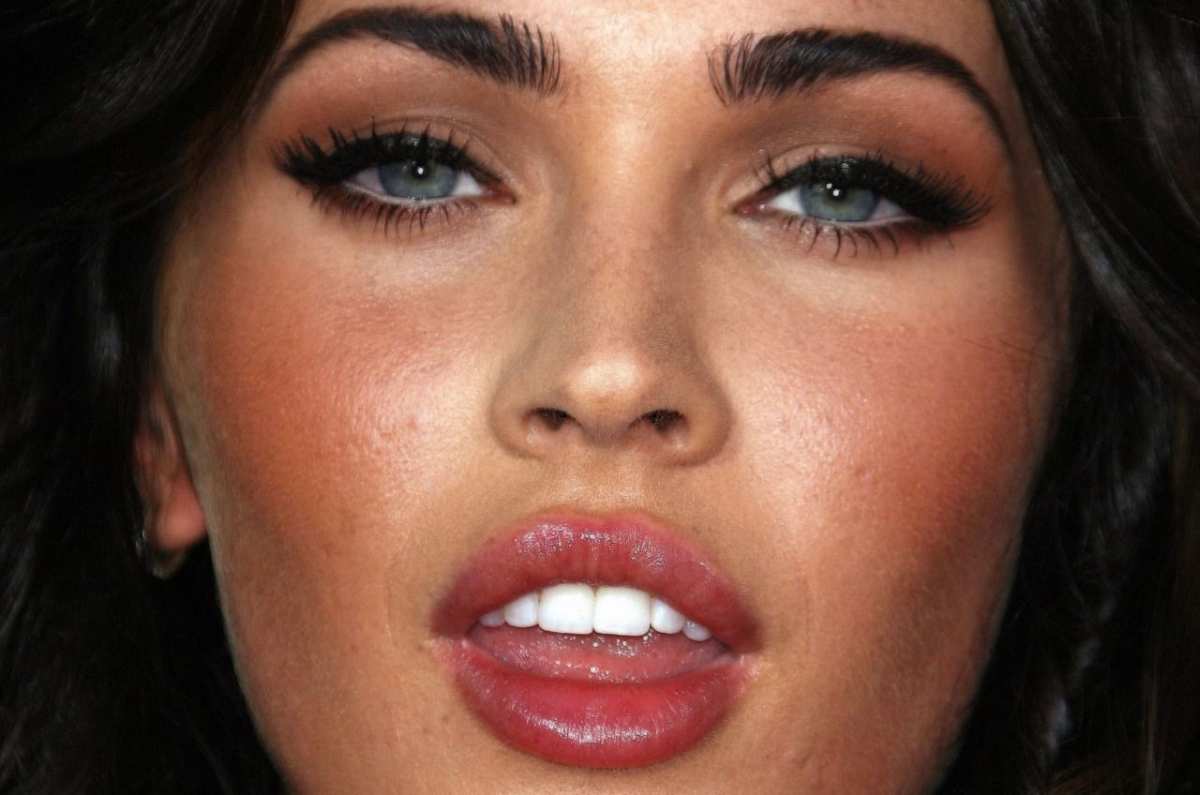 Cómo recrear el famoso smokey eye café que usaba Megan Fox en los 2000
