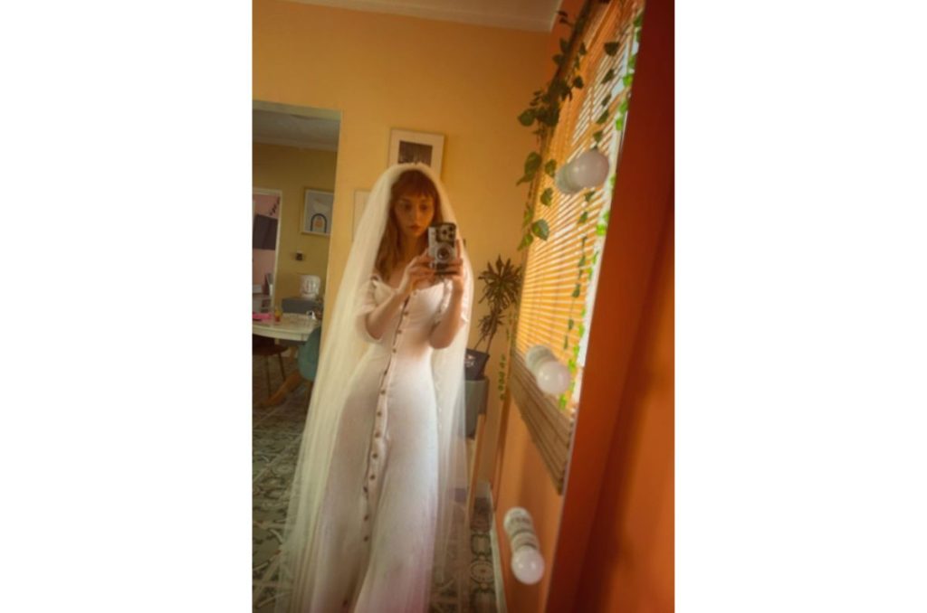 ¿Boda en puerta? La hermosa foto de Natalia Téllez vestida de novia 1