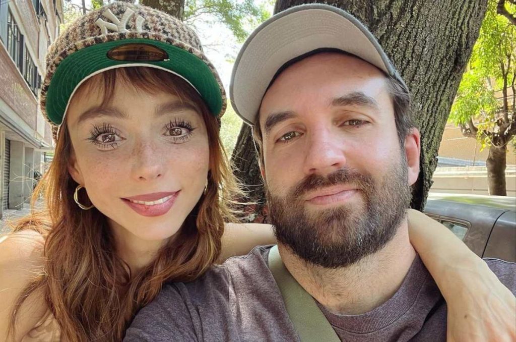 Natalia Téllez despierta rumores de boda vestida de novia.