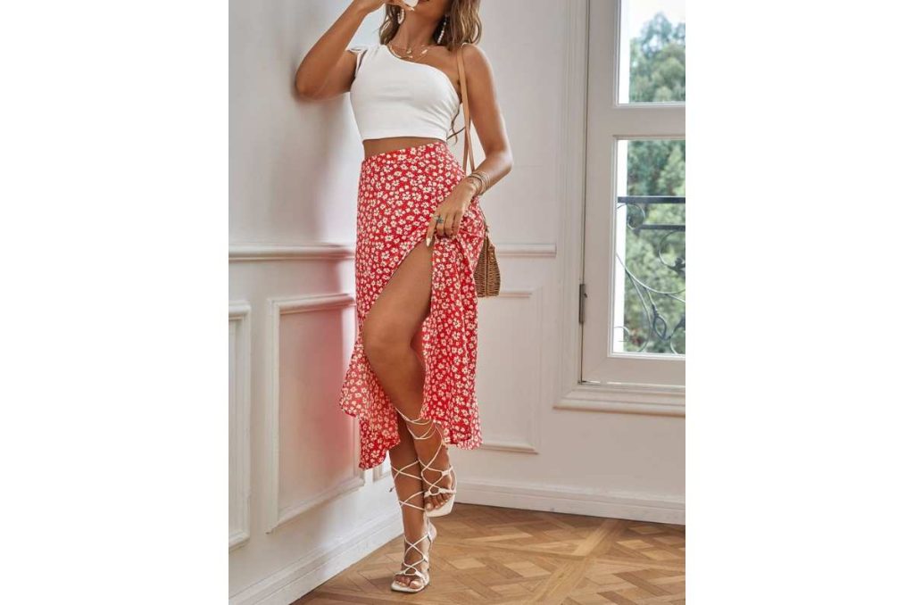 5 zapatos que combinan con faldas que tienen abertura en la pierna 2