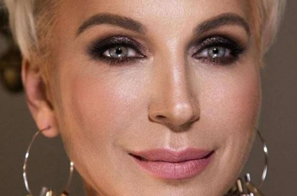 Cómo lograr un smokey eye elegante y estilizado si tienes 50+