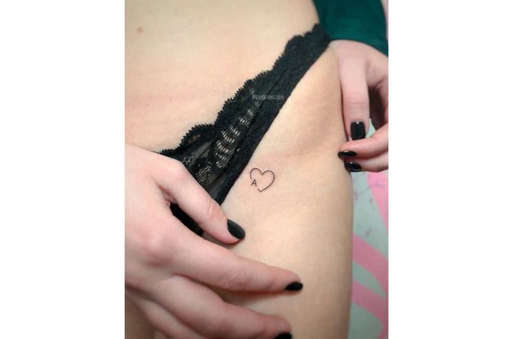 Tatuajes íntimos: ideas de diseños mini que solo tú podrás ver 2