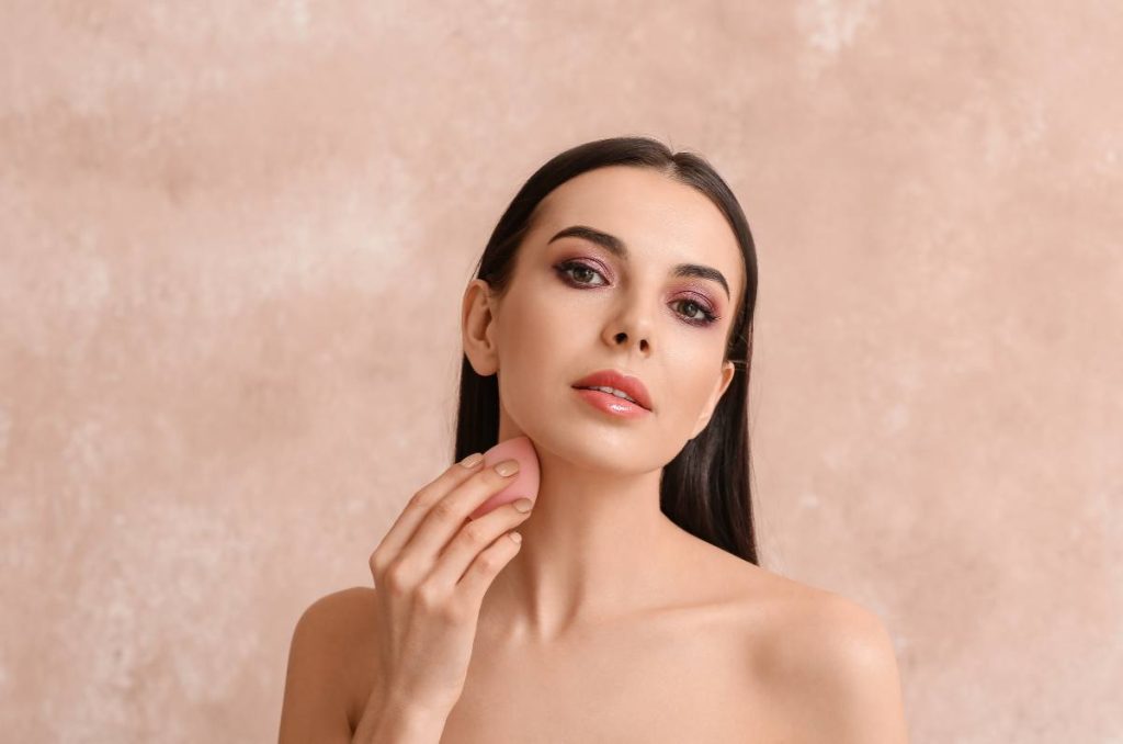 La mejor base de maquillaje para una piel natural y no se corra tu makeup 3