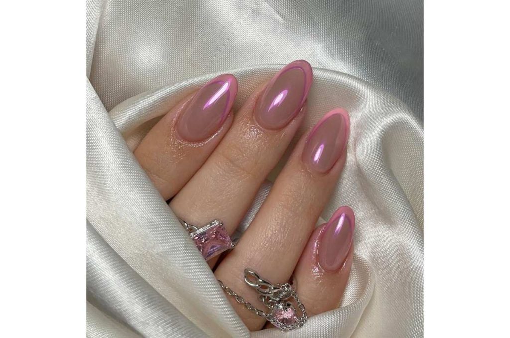 5 diseños de uñas acrílicas ideales para una graduación 1