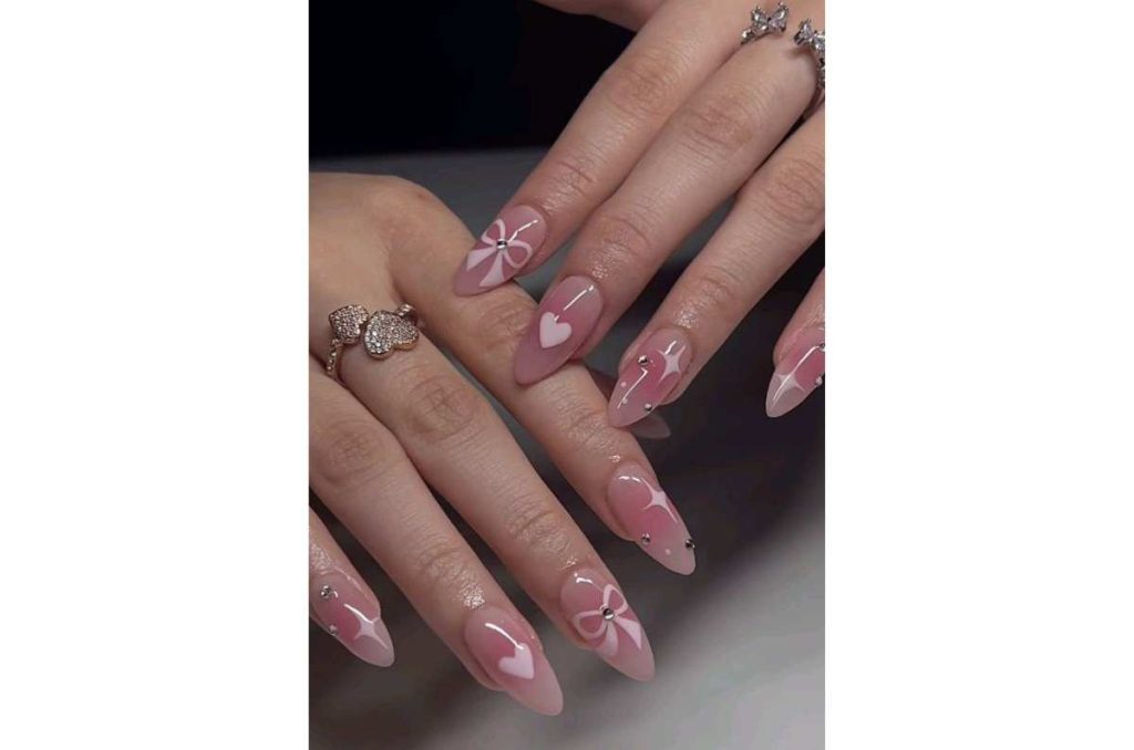 Diseños de uñas aesthetic coreanas que puedes hacer en casa 5