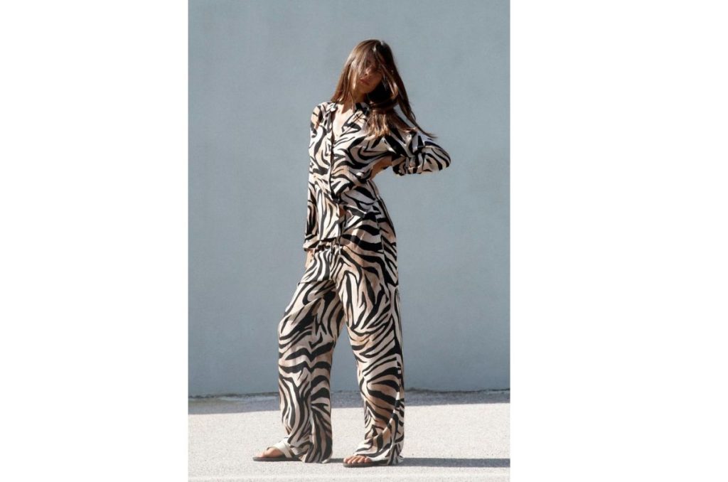 El conjunto de Zara que todas están comprando por lo elegante que es 0