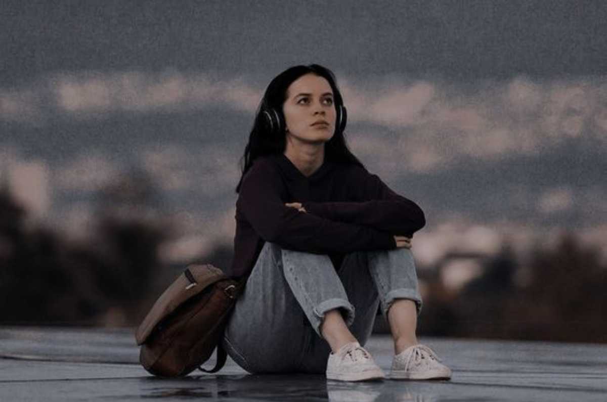 Depresión o tristeza: diferencias y señales de alerta para considerar ir a terapia