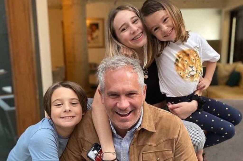 Conoce a las hermosas hijas de Arath de la Torre 2
