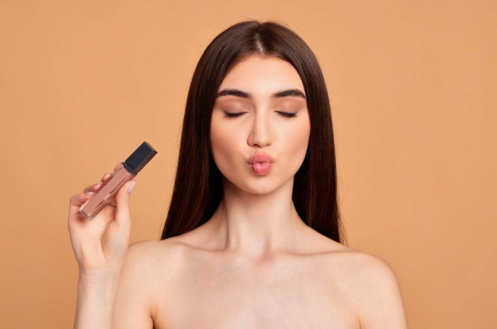 como lograr más volumen en los labios