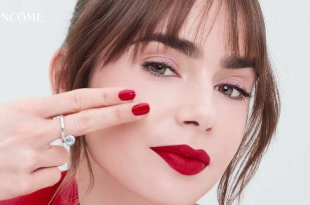 Esta es la rutina de skincare que hace Lily Collins para lucir una piel glowy 3