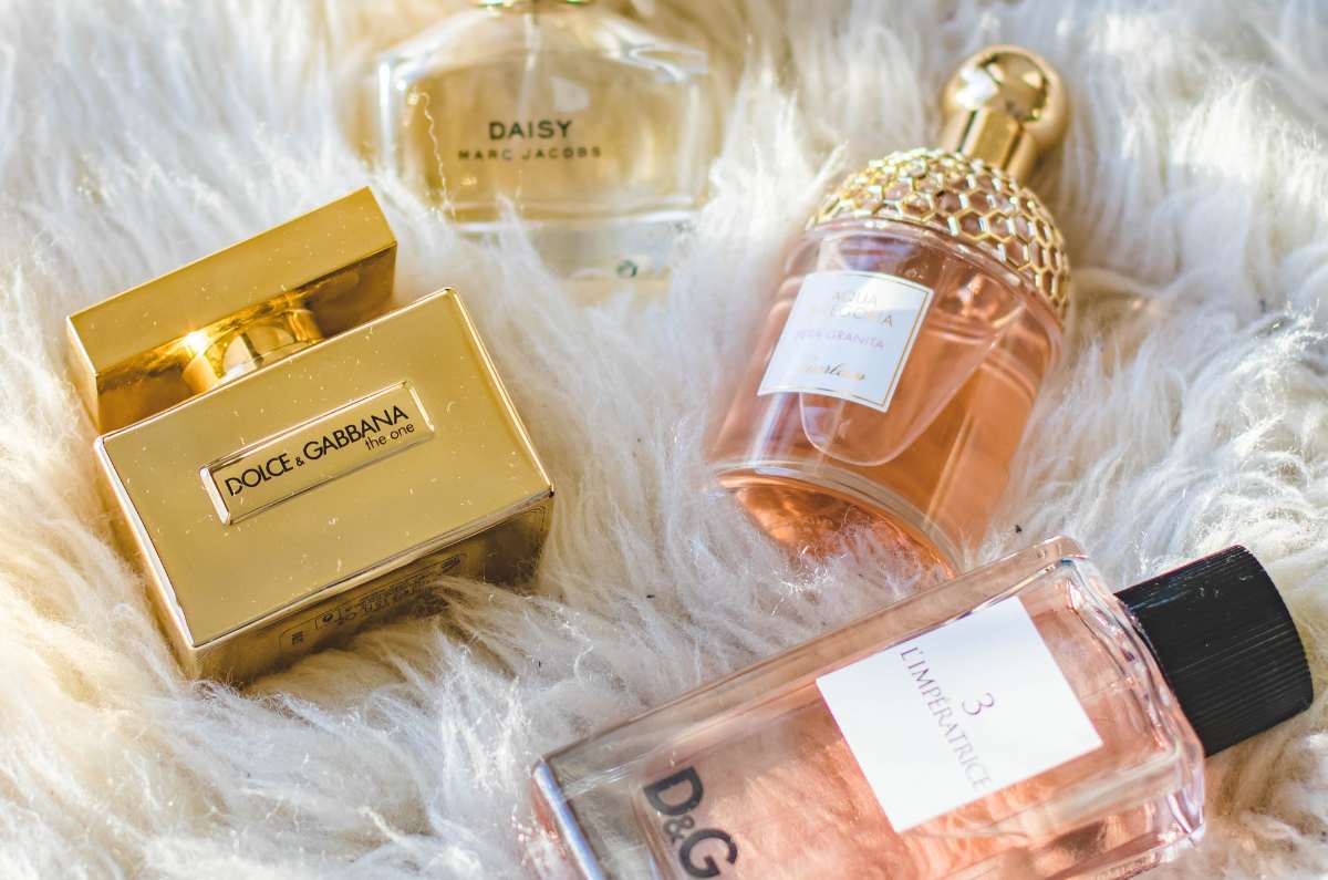Cómo descubrir perfumes de mujer originales: guía simplificada