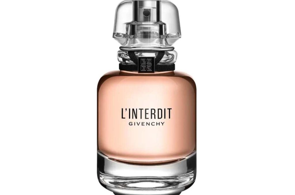 Perfumes elegantes y duraderos para recibir el otoño 2024 y oler «elegante» 4
