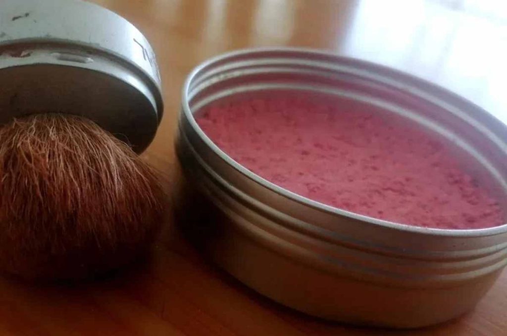Cómo hacer tu propio blush casero y natural usando betabel 1
