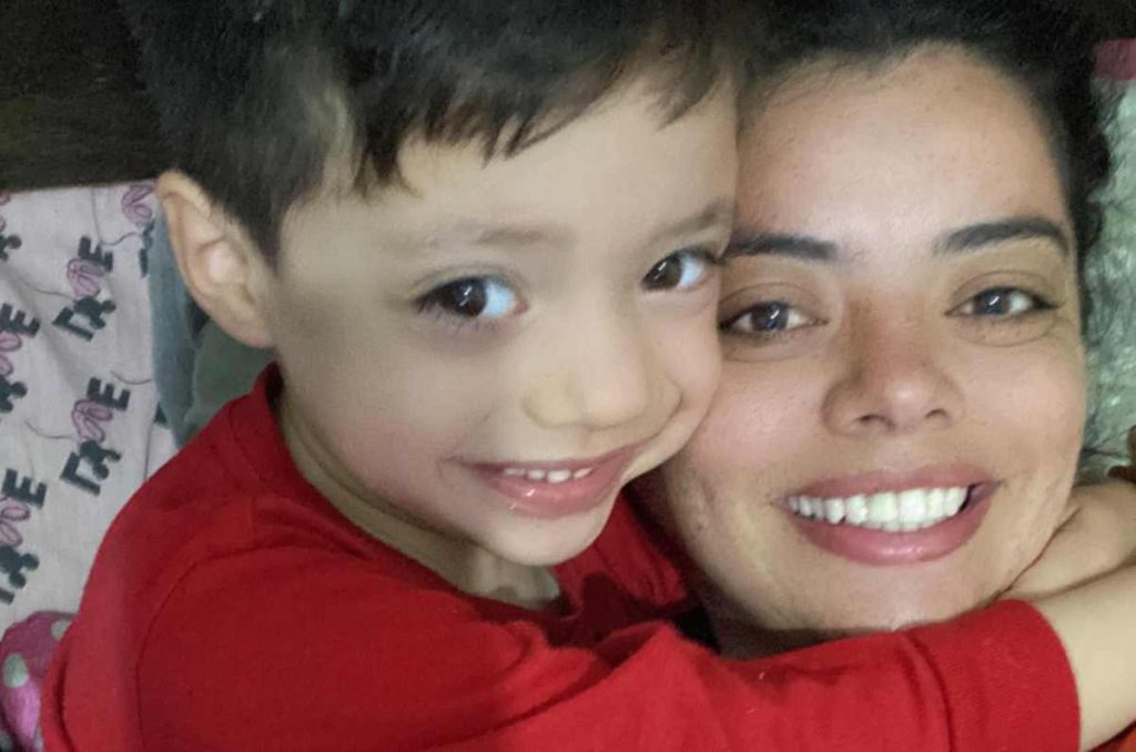 Conoce a Krisna Isfel, la hermana menor de Violeta Isfel que heredó su belleza 2