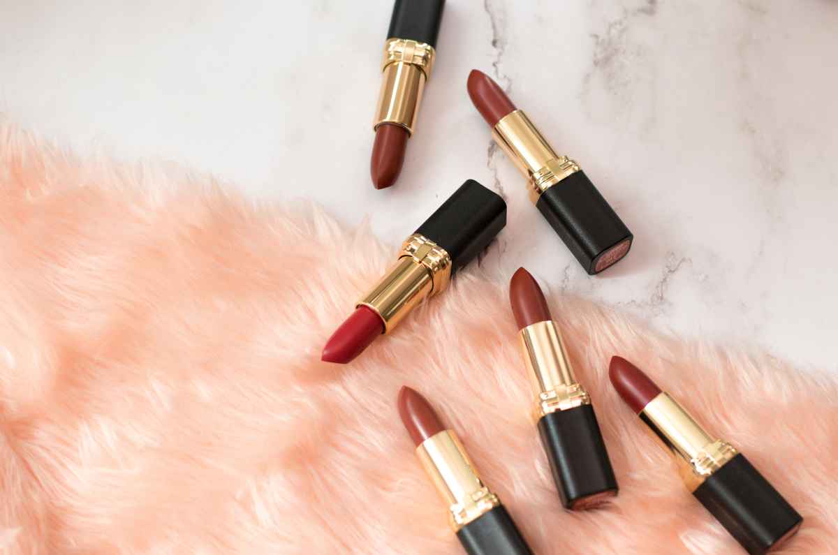 Este es el tono de labial que combina con cualquier smokey eye