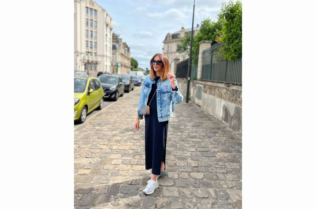 10 outfits arreglados con tenis de colores para la oficina 3
