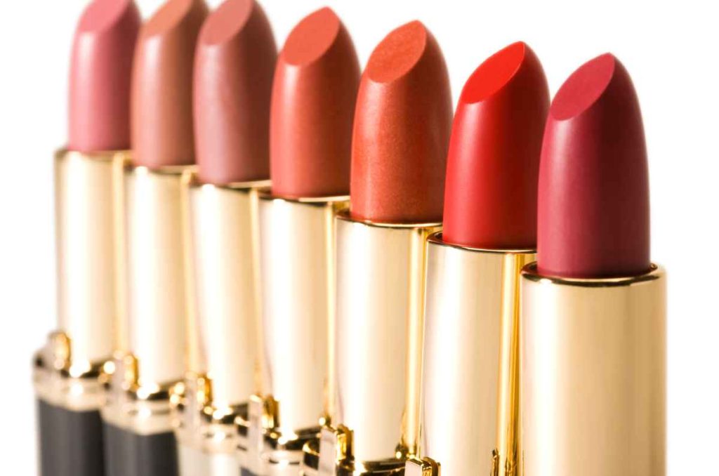 Este es el tono de labial que combina con cualquier smokey eye 1