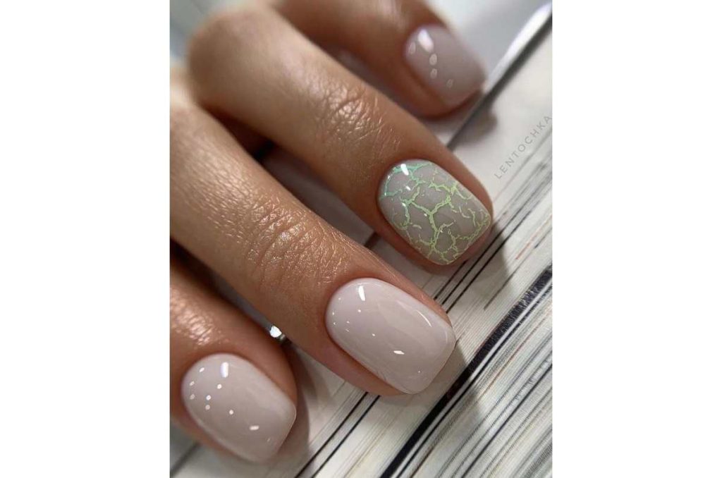 Nail art en tonos nude: los diseños de uñas más creativos y elegantes 3