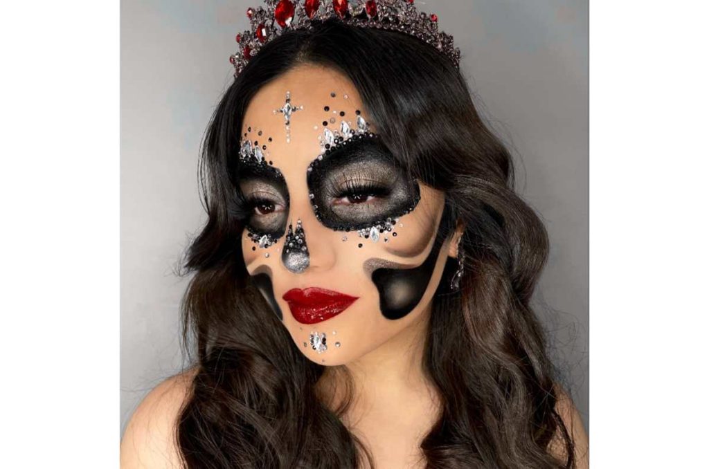 Maquillajes de Catrina con piedritas fáciles de hacer 2