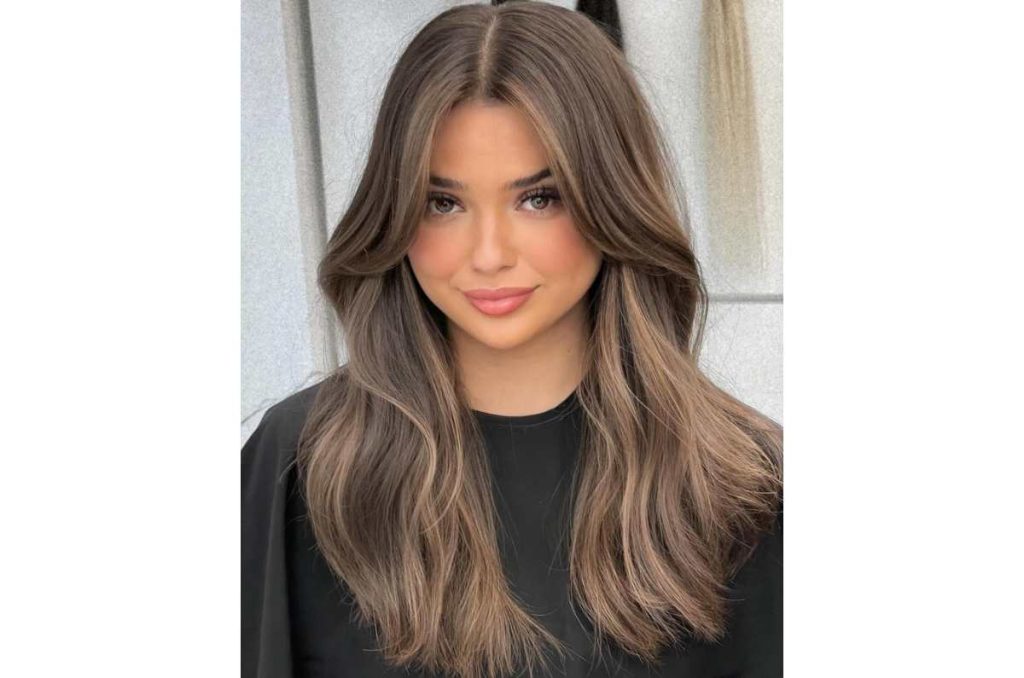 Moonlight: la nueva forma de balayage ideal para castañas 1