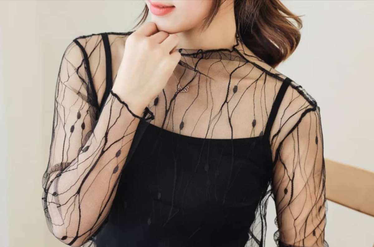 8 outfits para lucir elegante con prendas transparentes