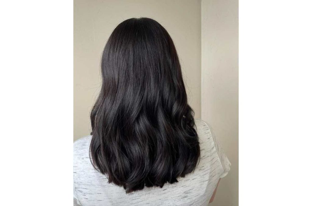 Reflejos oscuros: una forma diferente de darle luz al cabello oscuro 0