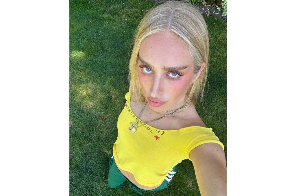 Rubor bajo los ojos: la tendencia de maquillaje más cute este otoño 2