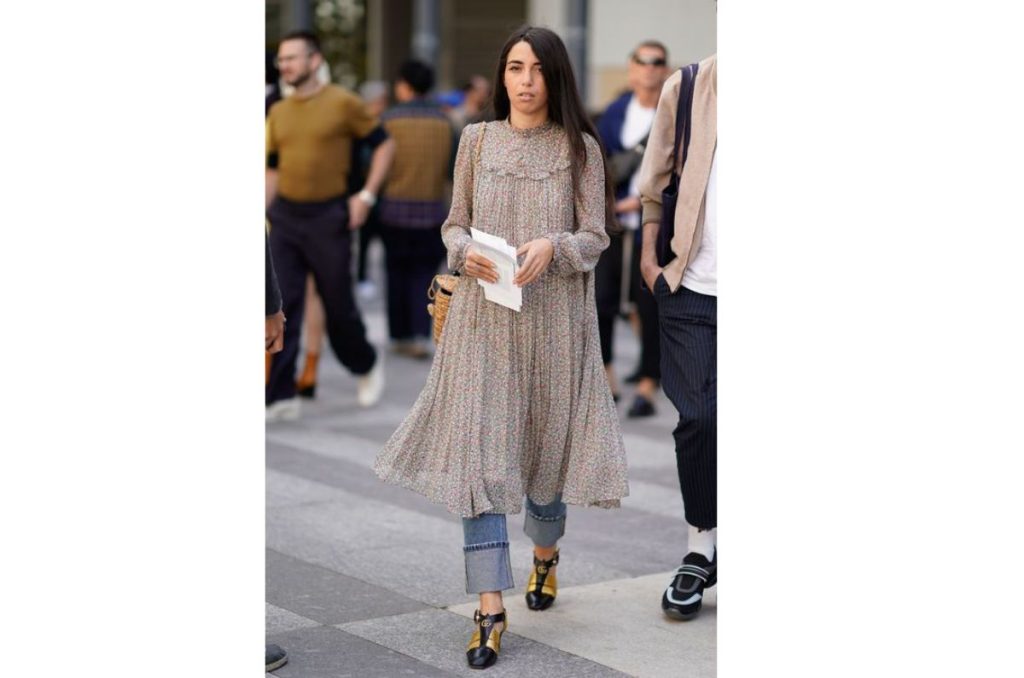 10 outfits cómodos para mamás de 40s que AMAN lucir arregladas 3