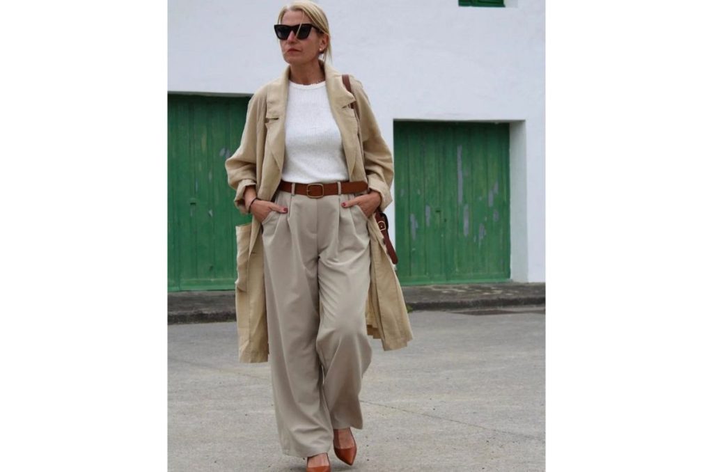 10 outfits cómodos para mamás de 40s que AMAN lucir arregladas 5