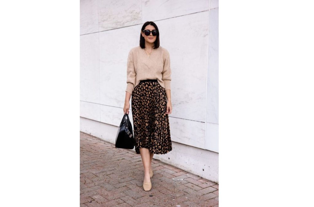 10 outfits cómodos para mamás de 40s que AMAN lucir arregladas 7